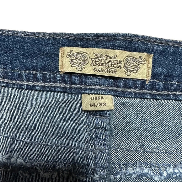 Vintage America Women's Plus Size Boot Jean.  Sz: 14 - Picture 11 of 16